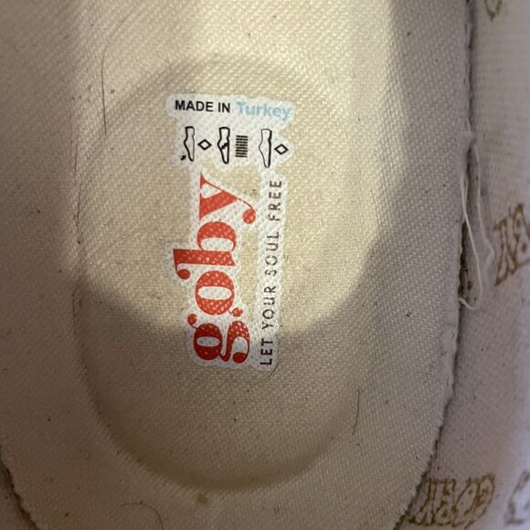 Goby Women's 40/9 Chihuahua 'Lucky Dog' Slip-On Canvas Shoes - Picture 8 of 8